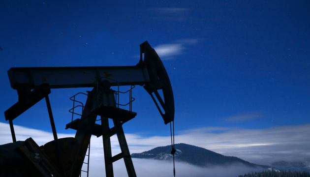 Crude Drops Despite Iran Tensions