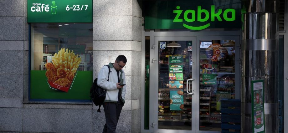 Couche-Tard Makes $12 Billion Offer for Poland's Zabka