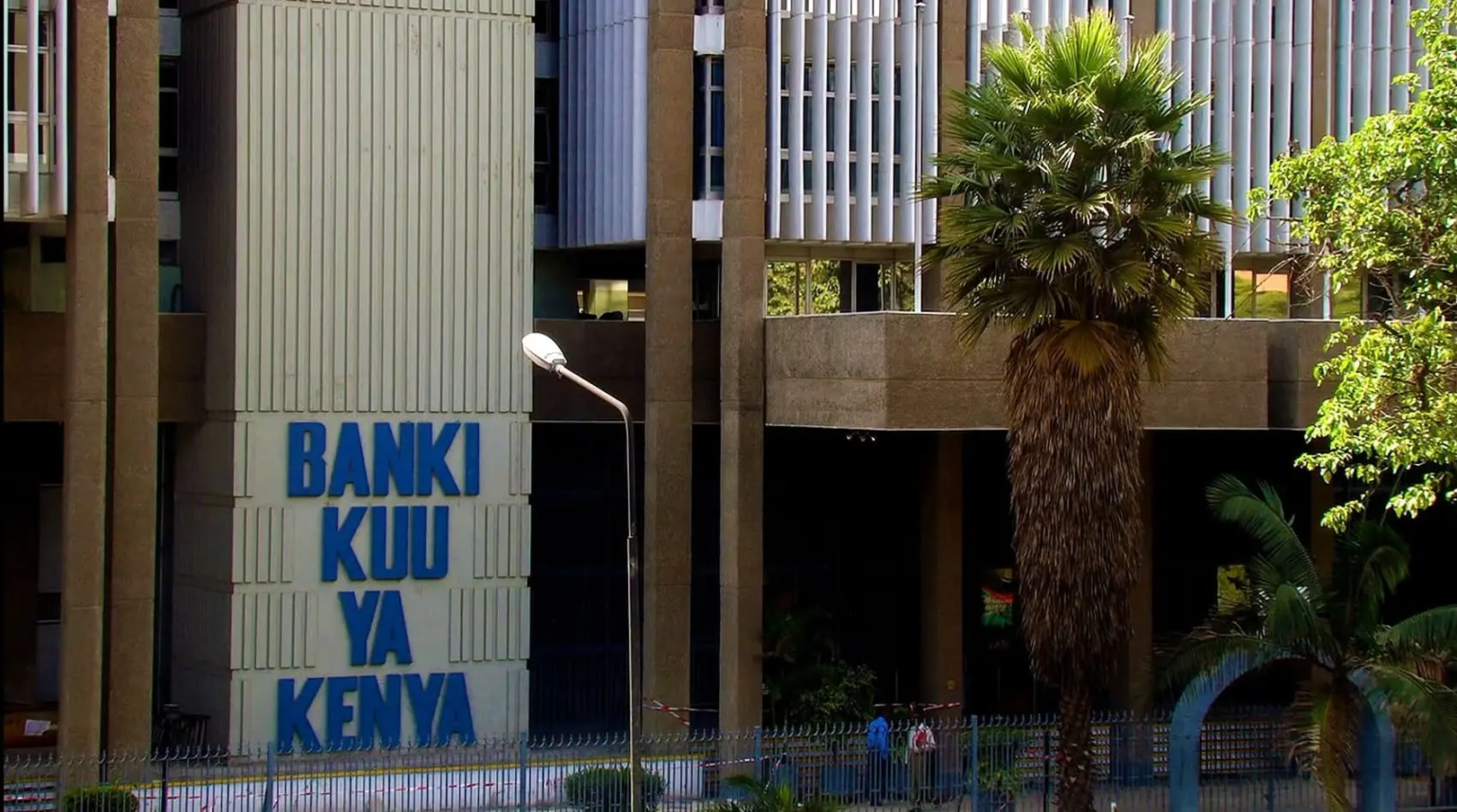 Kenya Regulator Loses Bid to Quit M-Pesa Case