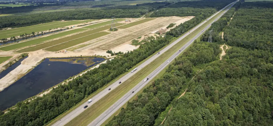 Quebec Highway 40 Closed After Road Collapse Near Saint Cuthbert