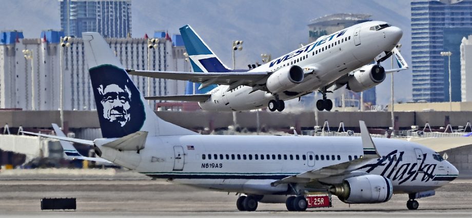 WestJet Flights Resume After Deal With Flight Attendants