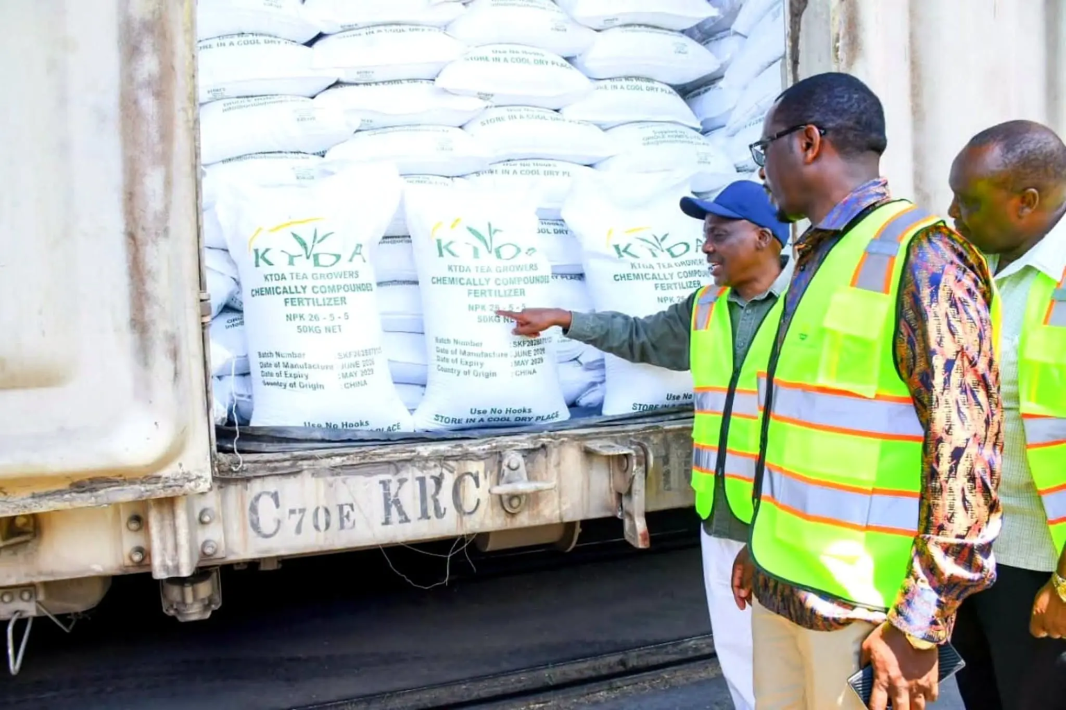 Kenya Farmers Welcome KES 2,000 Fertilizer Price Ahead of Planting Season