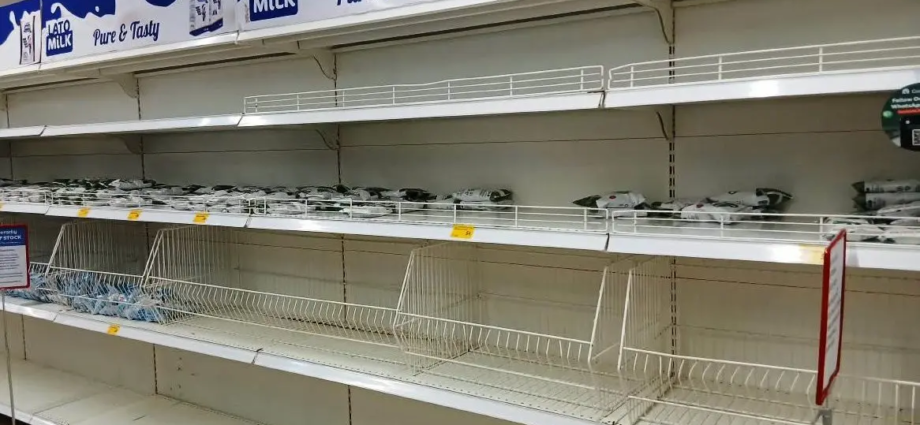 Kenya Milk Shortage Forces Kisumu Retailers to Ration Sales